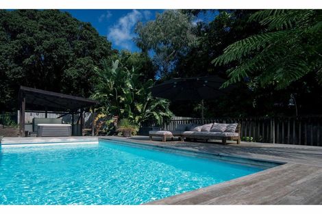 Photo of property in 136 Landing Road, Kerikeri, 0230