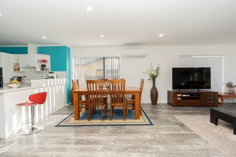 Photo of property in Bramley Gardens, 3/24 Turnbury Court, Rototuna, Hamilton, 3210