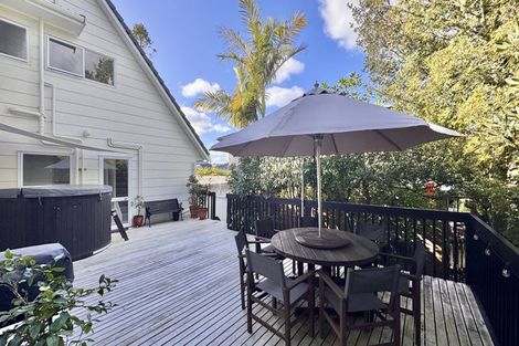 Photo of property in 19 Ravenstone Place, Chatswood, Auckland, 0626