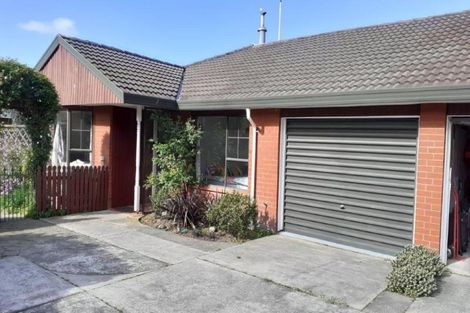Photo of property in 2/38 Greenock Street, Redwood, Christchurch, 8051