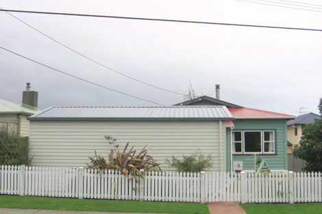 Photo of property in 15 Mason Street, Moera, Lower Hutt, 5010