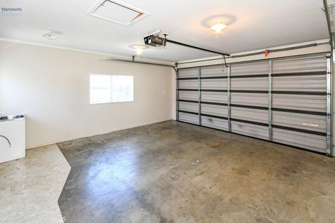 Photo of property in 2 Carisbrook Crescent, Papakura, 2110