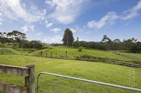 Photo of property in 17 Deacon Road, Riverhead, Kumeu, 0892