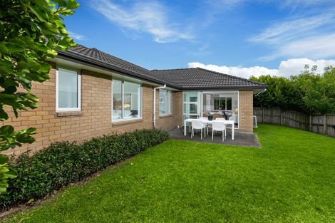 Photo of property in 9 Bonny Crescent, Massey, Auckland, 0614