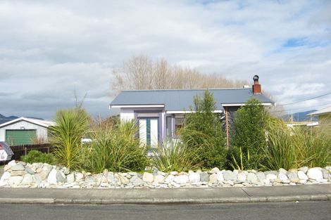 Photo of property in 16 Hiawatha Lane, Takaka, 7110