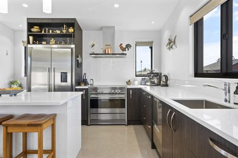 Photo of property in 2 Clifford Close, Leamington, Cambridge, 3432