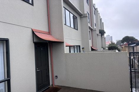 Photo of property in 83g Hill Street, Thorndon, Wellington, 6011