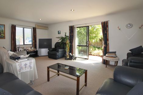 Photo of property in 112 Shields Street, Clyde, 9330