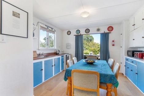 Photo of property in 10 Moreton Road, Carterton, 5713