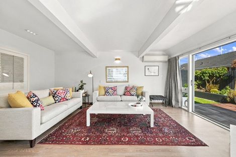 Photo of property in 76b Memorial Avenue, Ilam, Christchurch, 8053