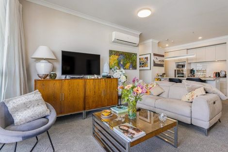 Photo of property in 106 Rewa Rewa Lane, Orewa, 0931