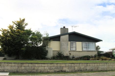 Photo of property in 11 Shortland Street, Tamatea, Napier, 4112