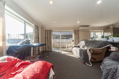 Photo of property in 10 Greenstone Grove, Brown Owl, Upper Hutt, 5018