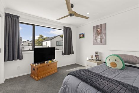 Photo of property in 1 Bonneval Lane, Wallaceville, Upper Hutt, 5018