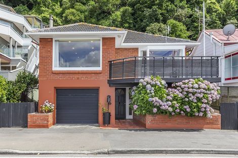 Photo of property in 283 Karaka Bay Road, Karaka Bays, Wellington, 6022