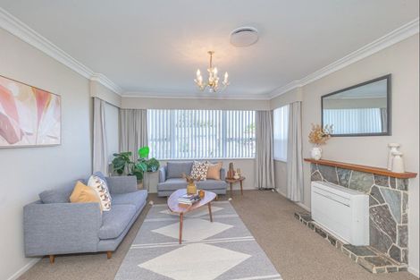 Photo of property in 47 Karaka Crescent, Levin, 5510