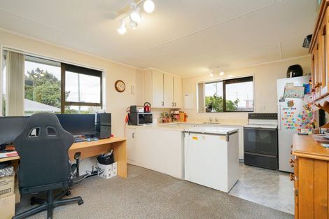 Photo of property in 38 Enniskillen Street, Clifton, Invercargill, 9812