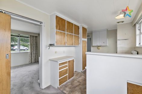 Photo of property in 8/250 Muritai Road, Eastbourne, Lower Hutt, 5013