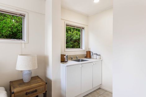 Photo of property in 45c Hyde Road, Rothesay Bay, Auckland, 0630