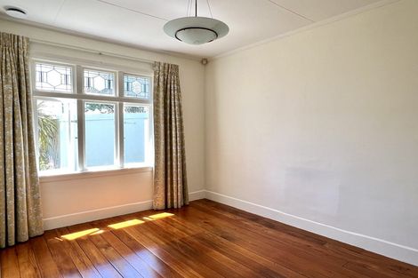 Photo of property in 460 Broadway, Miramar, Wellington, 6022