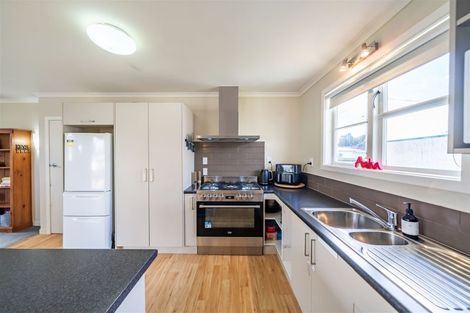 Photo of property in 140 Mcleod Street, Elderslea, Upper Hutt, 5018