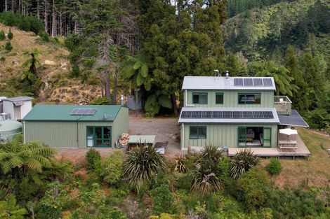 Photo of property in 396 Mangaone South Road, Reikorangi, Waikanae, 5391