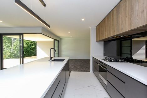 Photo of property in 5 Mackillop Way, Brooklands, New Plymouth, 4310