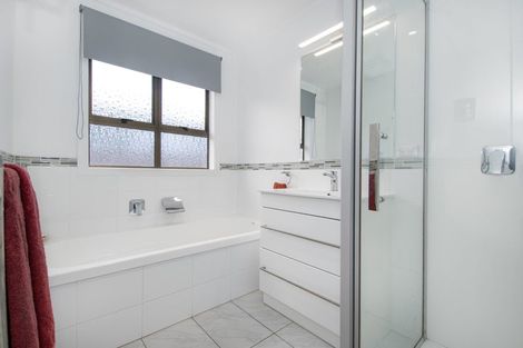 Photo of property in 35 Old Onerahi Road, Onerahi, Whangarei, 0110