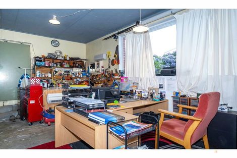 Photo of property in 1 Kennedy Crescent, Waimate, 7924