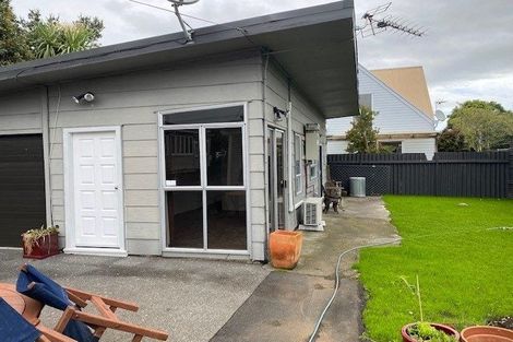 Photo of property in 44 Lambeth Road, Mount Eden, Auckland, 1041