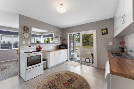 Photo of property in 18 Campbell Road, Bunnythorpe, Palmerston North, 4481