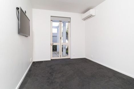 Photo of property in 1/2 Ocean View Road, Milford, Auckland, 0620