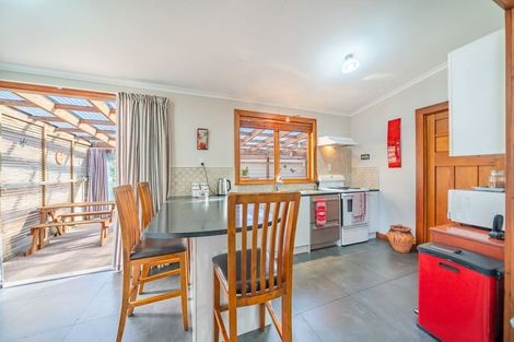 Photo of property in 25 Awamutu Grove, Waiwhetu, Lower Hutt, 5010