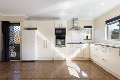 Photo of property in 22a Cotton Street, St Andrews, Hamilton, 3200