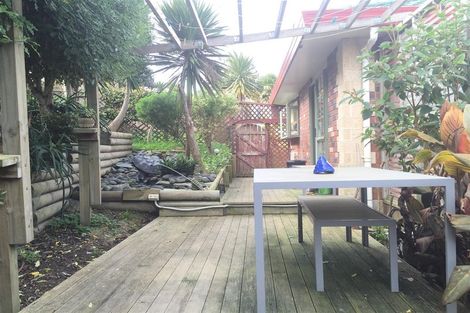 Photo of property in 4 Baltic Place, Goodwood Heights, Auckland, 2105