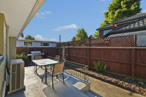 Photo of property in 2/6 Wentworth Street, Ilam, Christchurch, 8041