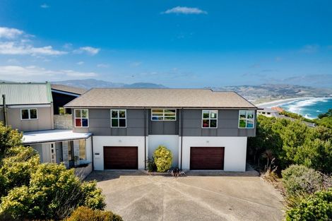 Photo of property in 14 Highgrove, Saint Clair, Dunedin, 9012