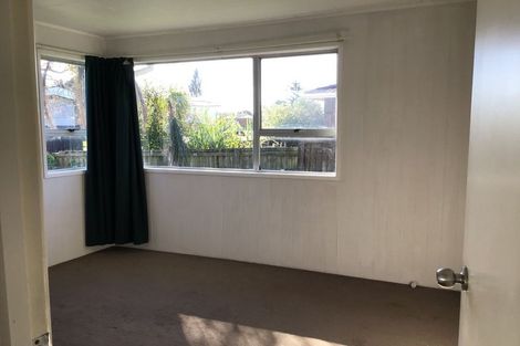 Photo of property in 14 Innismara Avenue, Wattle Downs, Auckland, 2103
