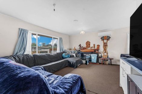 Photo of property in 20 Innismara Avenue, Wattle Downs, Auckland, 2103