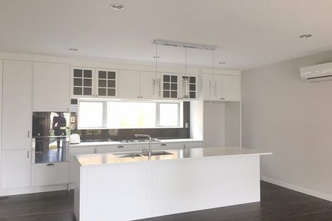 Photo of property in 33 Fennell Crescent, Silverdale, 0932