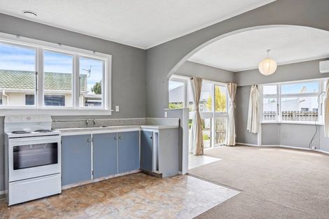 Photo of property in 2/72 Barton Street, Woolston, Christchurch, 8023