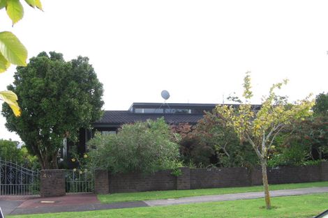 Photo of property in 4 Hill Rise, Sunnyhills, Auckland, 2010