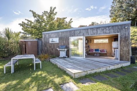 Photo of property in 33a Hicks Crescent, Waikanae Beach, Waikanae, 5036