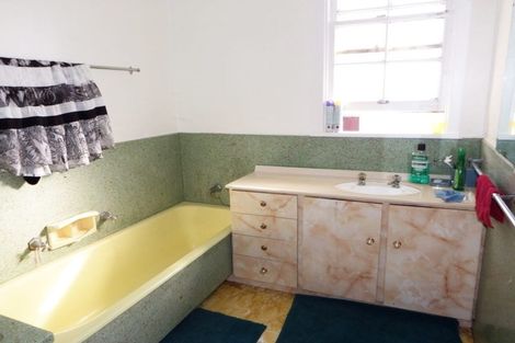 Photo of property in 26 Pukepapa Road, Marton, 4710