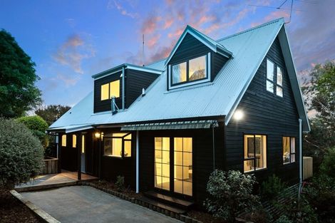 Photo of property in 9 Bengal Drive, Cashmere, Christchurch, 8022