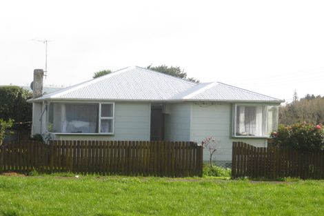 Photo of property in 19 High Street East, Waitara, 4320