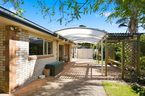 Photo of property in 18 Bateleur Close, Welcome Bay, Tauranga, 3112