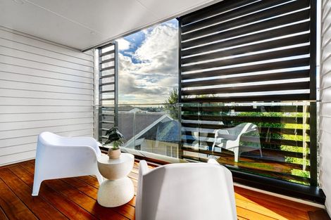 Photo of property in 16 Woodford Avenue, Brookfield, Tauranga, 3110