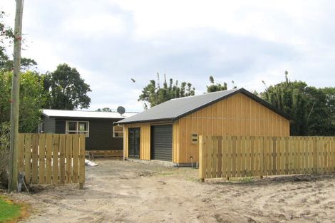 Photo of property in 43 Dawn Avenue, Hahei, Whitianga, 3591