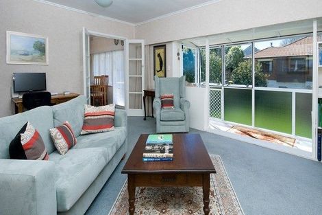 Photo of property in 1/20 Parkhill Road, Mellons Bay, Auckland, 2014